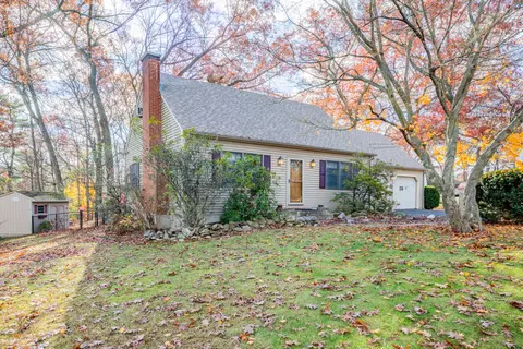 15 Jan Rd, Bristol, CT 06010