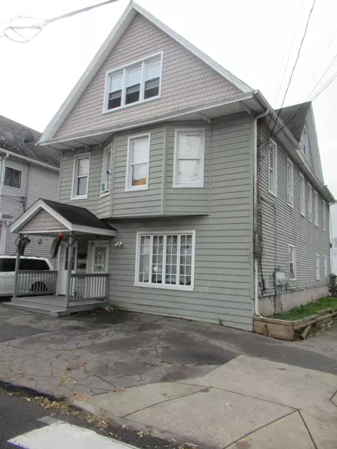 255 Poplar St, Bridgeport, CT 06605