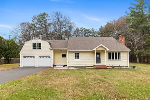 5 Washington Dr, Granby, CT 06035
