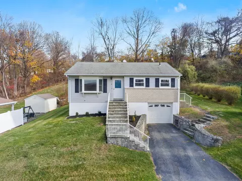 23 Berkshire Rd, Ansonia, CT 06401