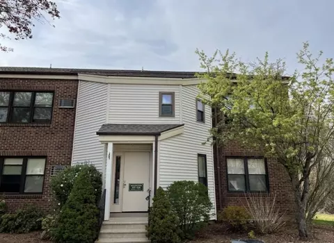 117 Wellington Dr #117, Farmington, CT 06032