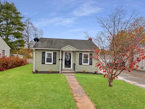 145 Sisson St, East Hartford, CT 06118