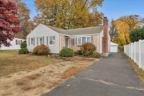 89 E Wolcott Ave, Windsor, CT 06095
