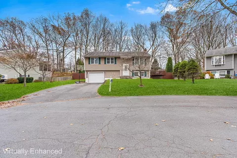 14 Harvest Ln, Naugatuck, CT 06770