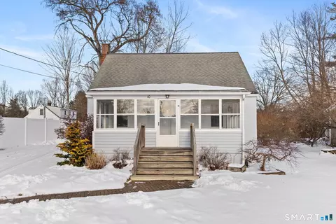10 School St, Burlington, CT 06013