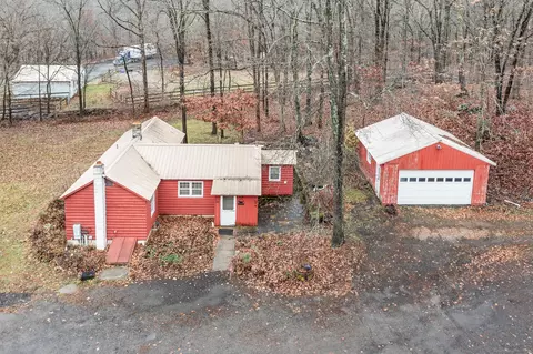 59 Pope Rd, Oxford, CT 06478