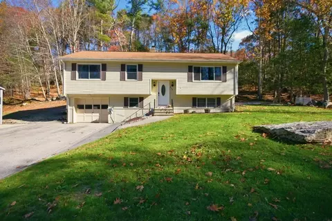 353 Pasay Rd, North Grosvenor Dale, CT 06255