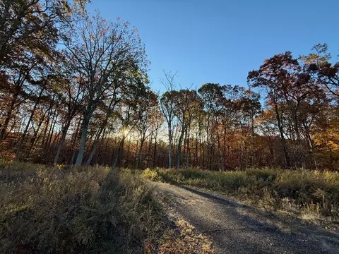 9 Vona Way, Newtown, CT 06470