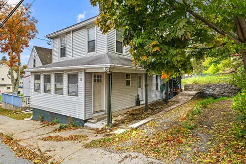 28 Baltic St, Norwich, CT 06360