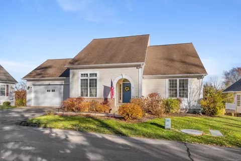 2 Gatesville Ln #6, Cromwell, CT 06416