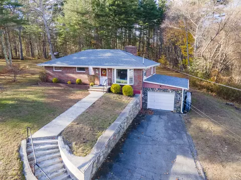 42 Maynard Rd, Brooklyn, CT 06234