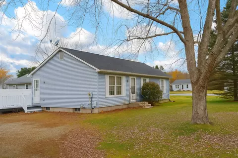 7 Shelby Cir, Killingly, CT 06241
