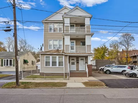 22 Knoll St, Waterbury, CT 06705