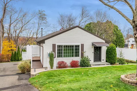 18 Roma Ave, Waterbury, CT 06708