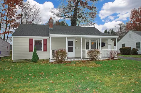218 Woodycrest Dr, East Hartford, CT 06118