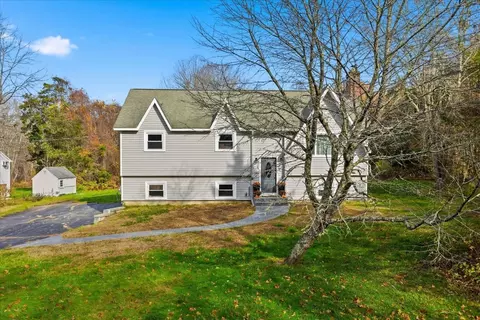 97 Thomas Rd, Ledyard, CT 06339
