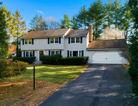 2 North Dr, Simsbury, CT 06070