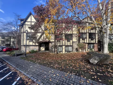 50 Aiken St #312, Norwalk, CT 06851