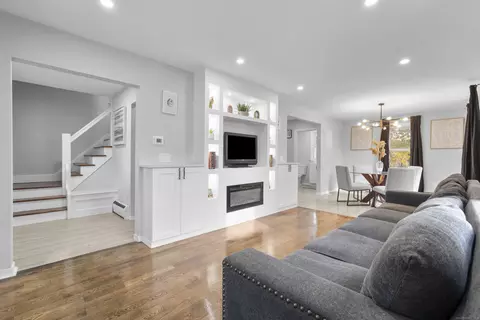 63 Irving St, Manchester, CT 06042