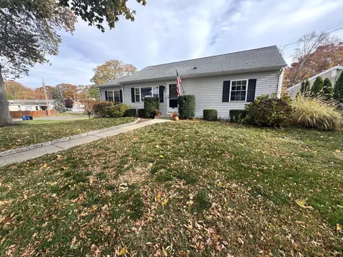 145 Honor Rd, West Haven, CT 06516