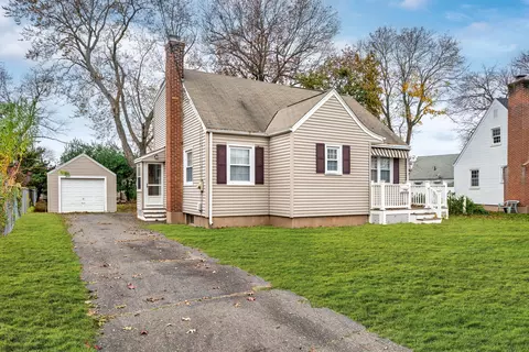 60 Deerfield Dr, Manchester, CT 06040