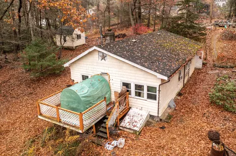 32 Sepous Rd, Avon, CT 06001