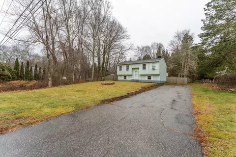 13 Beechwood Blvd, Plainfield, CT 06374