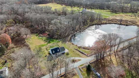 243 Kemp Rd, Hampton, CT 06247