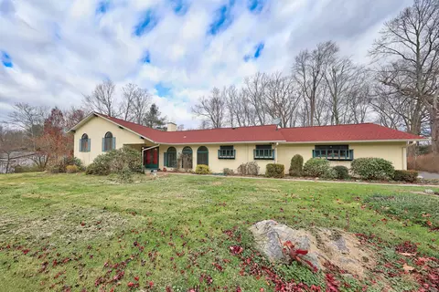 151 Timothy Rd, Naugatuck, CT 06770