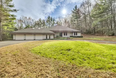 1 Northcrest Dr, Granby, CT 06060