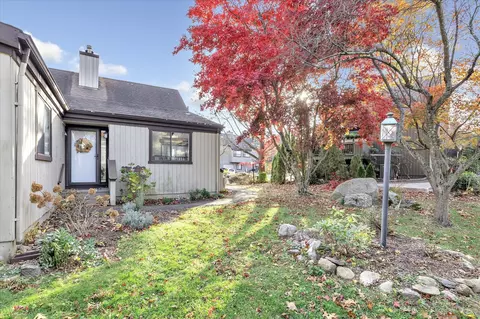 516 Opa Ln #A, Stratford, CT 06614