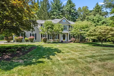 102 Country Club Rd, Avon, CT 06001