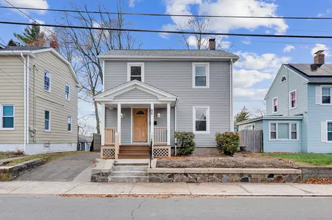 95 Clinton St, Waterbury, CT 06710