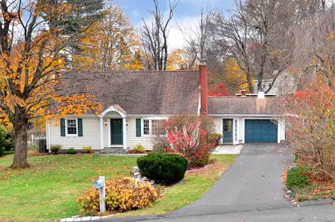 7 Peppercorn Ln, East Granby, CT 06026