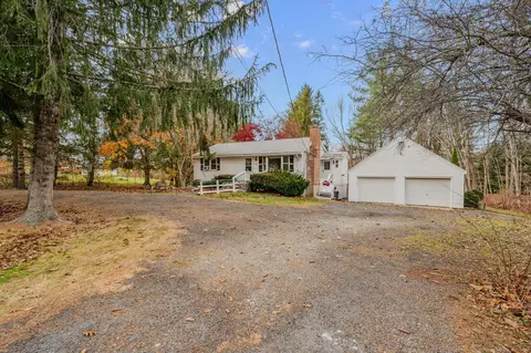 53 Falls Rd, Moodus, CT 06469