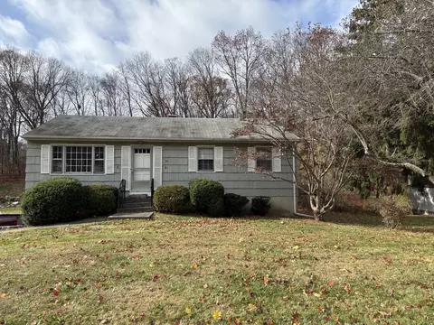 24 Clayton Rd, Danbury, CT 06811