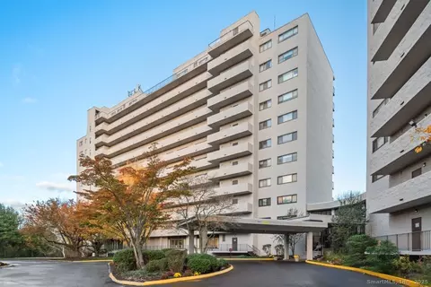 3200 Park Ave #11E2, Bridgeport, CT 06604