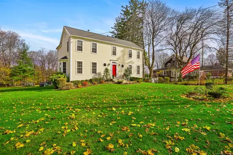 112 Soundview Rd, Ridgefield, CT 06877