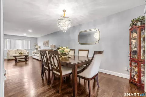 Dining - 40 Orangewood W #40, Derby, CT 06418 photo 1 of 2