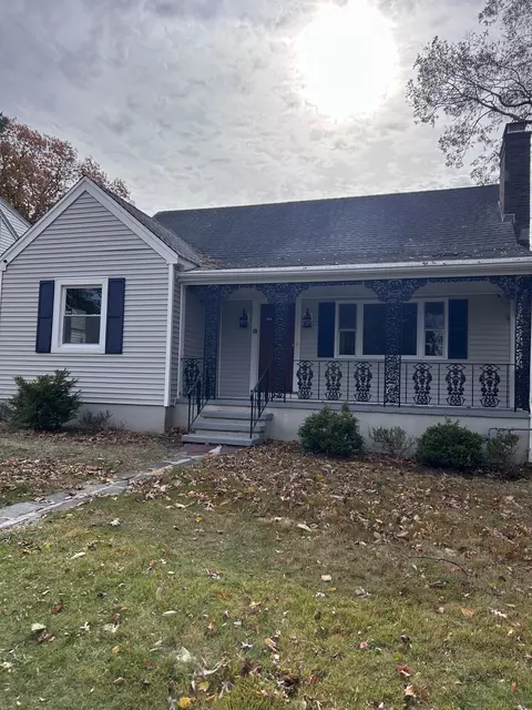 36 Forest Hills Rd, West Haven, CT 06516