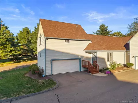 39 L Hermitage Dr #39, Shelton, CT 06484