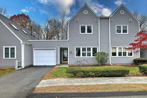 20 Twin Lakes Rd #10, North Branford, CT 06471