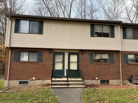 39 Horton Hill St #9B, Naugatuck, CT 06770