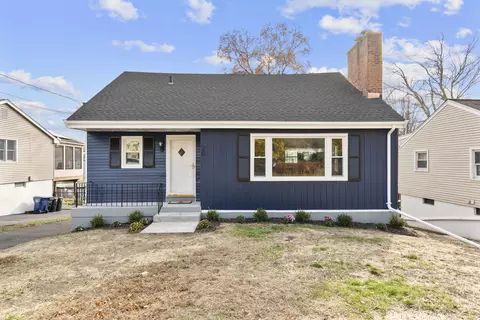 26 Lawncrest Rd, West Haven, CT 06516