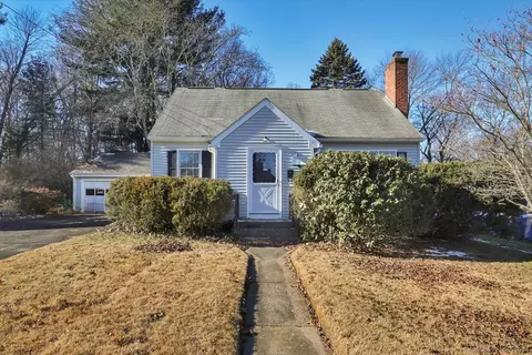 16 Coleman Rd, Manchester, CT 06042