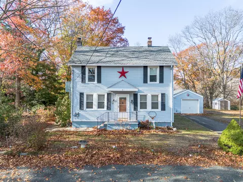 40 Lake St, Wallingford, CT 06492