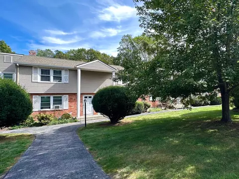 78 Corey Ln #9, Niantic, CT 06357