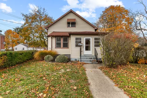 458 Thompson Ave, East Haven, CT 06512