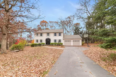 5 Cranberry Ln, Ellington, CT 06029