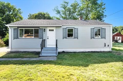 23 Circle Dr, Mansfield, CT 06250